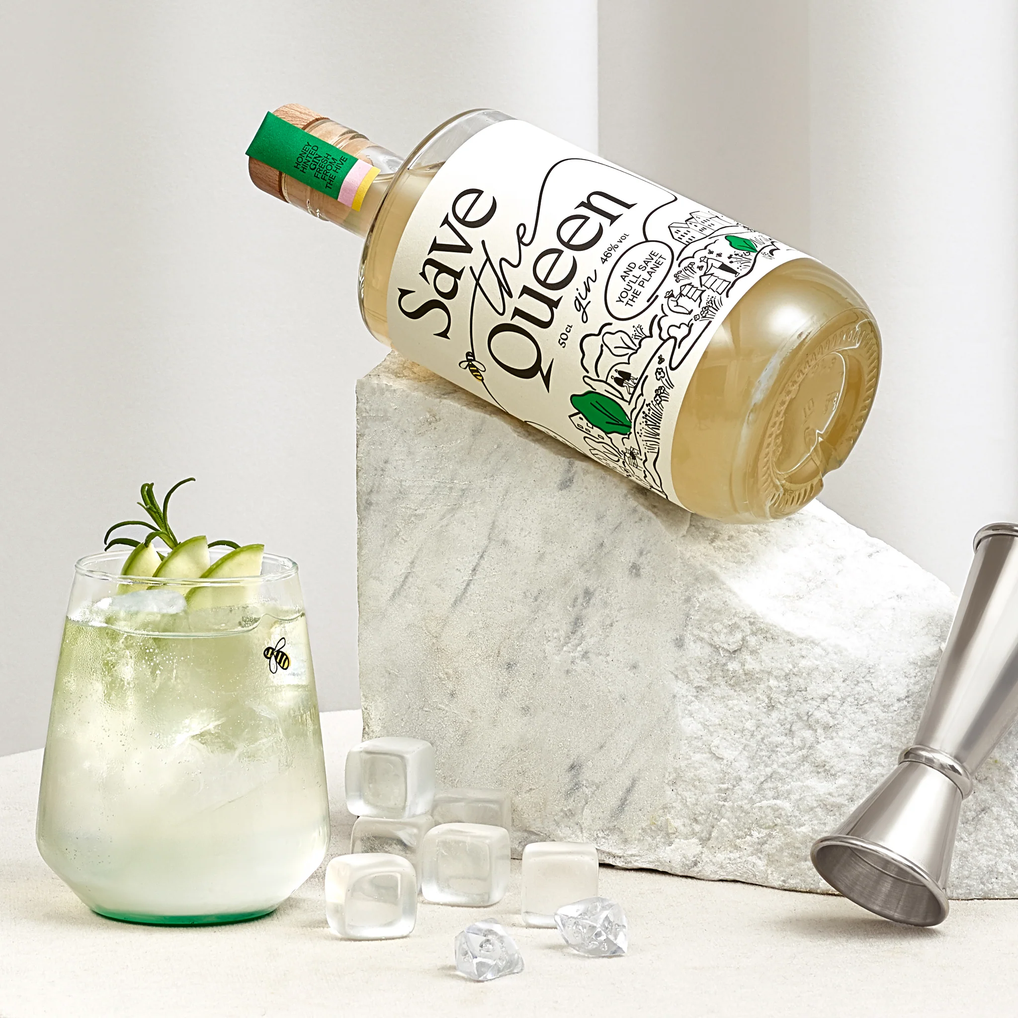 Save The Queen Gin - 3